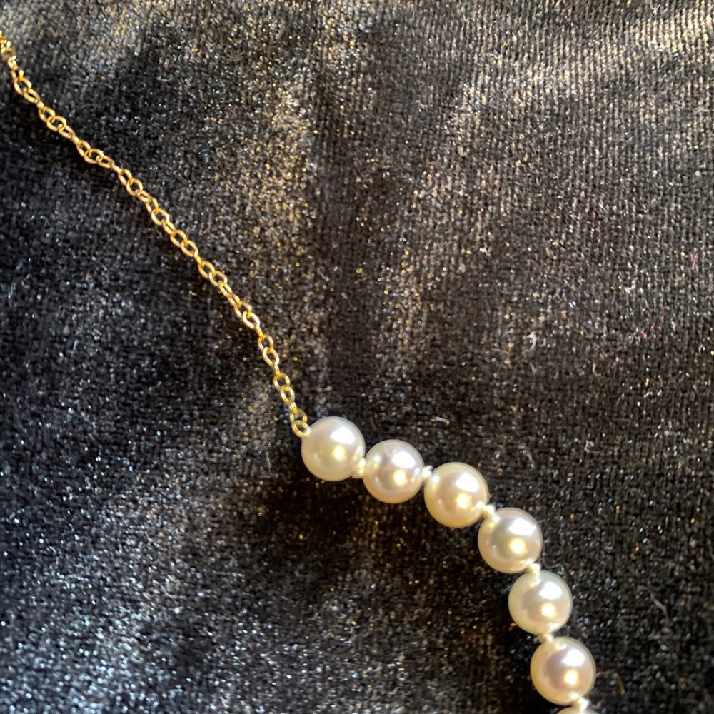 NWT-Cultured Akoya strand Pearl Necklace. Perfect for Christmas! - Picture 6 of 7